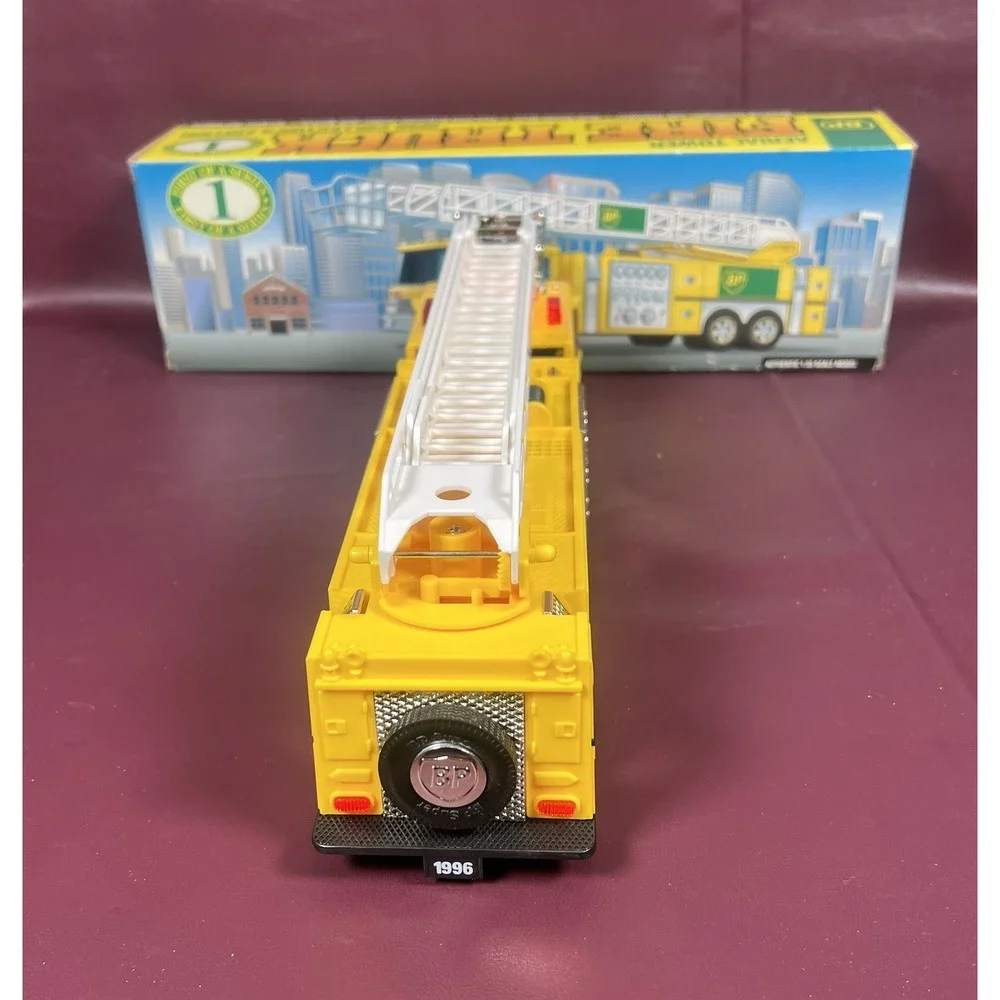 BP Aerial Tower Fire Truck - 1996 Collector's Edition‎ - In Box Works